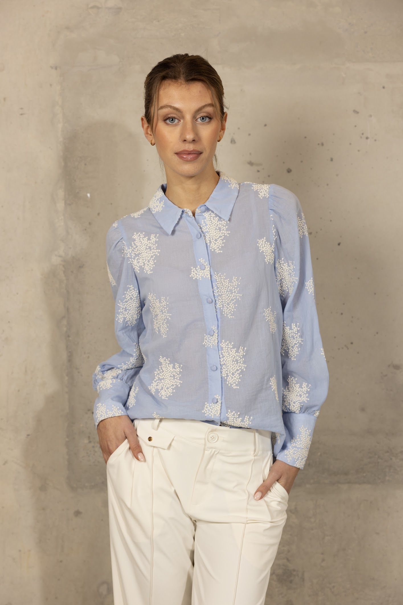 Kimara Jasmin blouse sky blue
