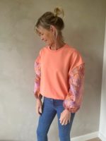 Ambika statement sweater oranje