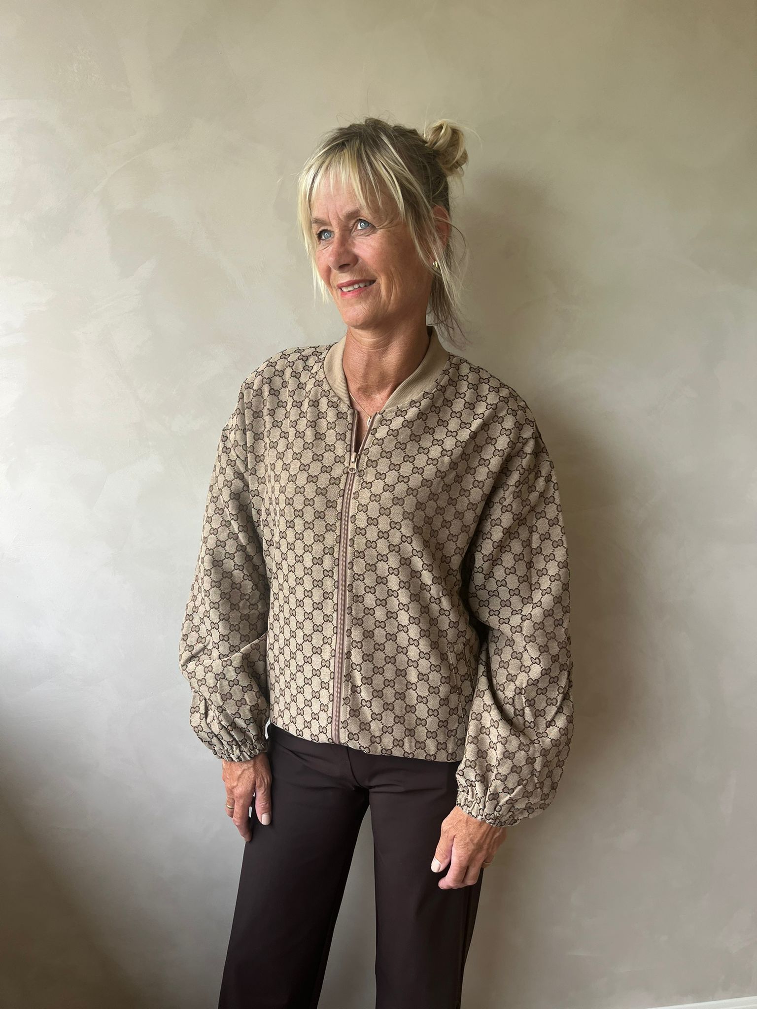 Azzuro bomber print camel