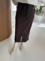 Triple Nine travel rok split donkerbruin