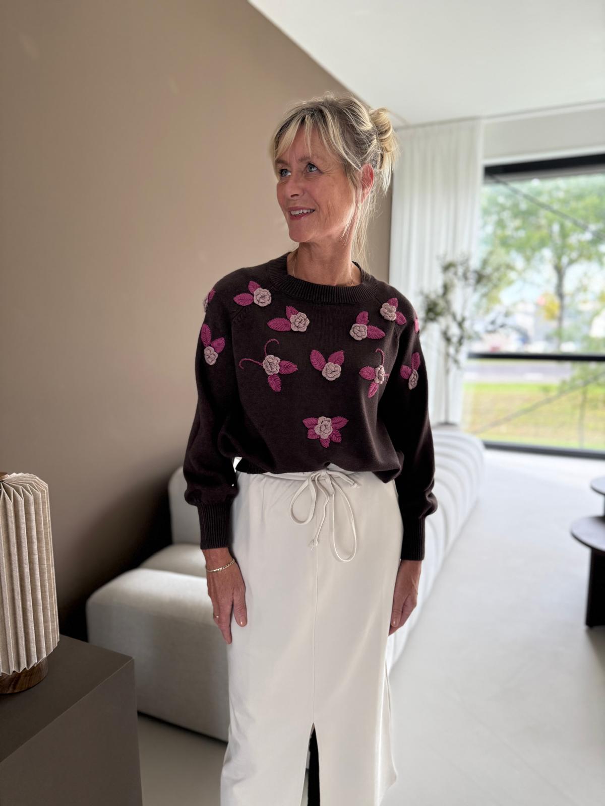 Bloemen sweater bruin