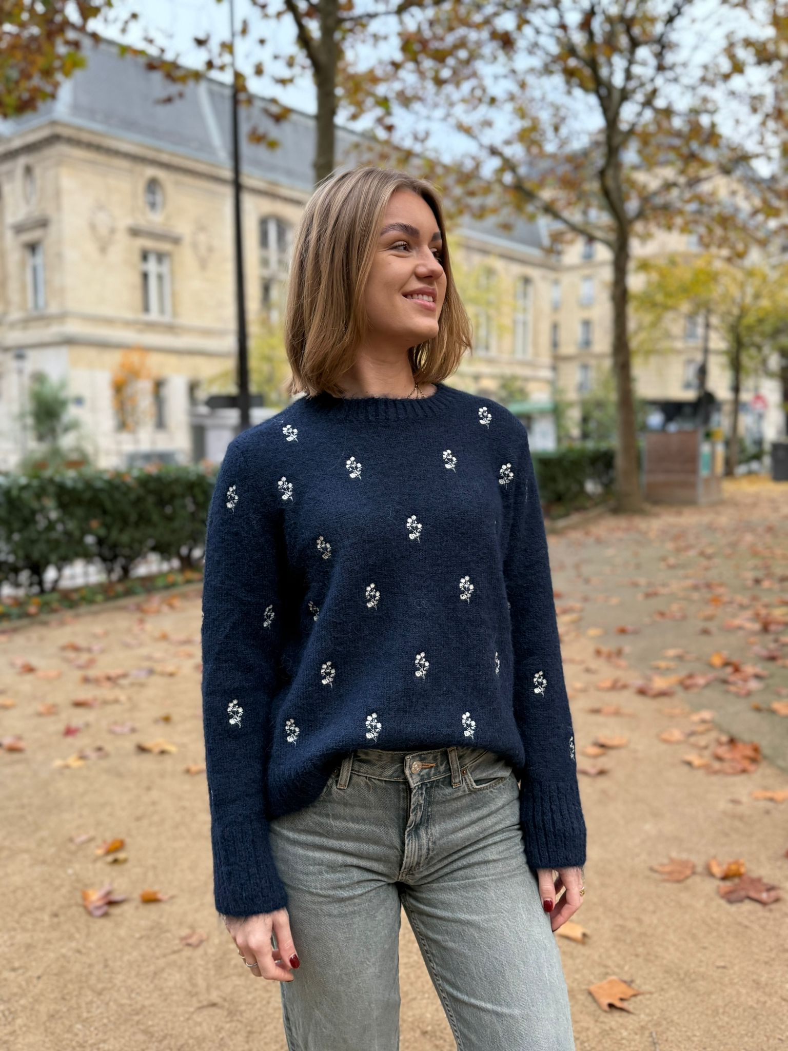 Sweater donkerblauw creme