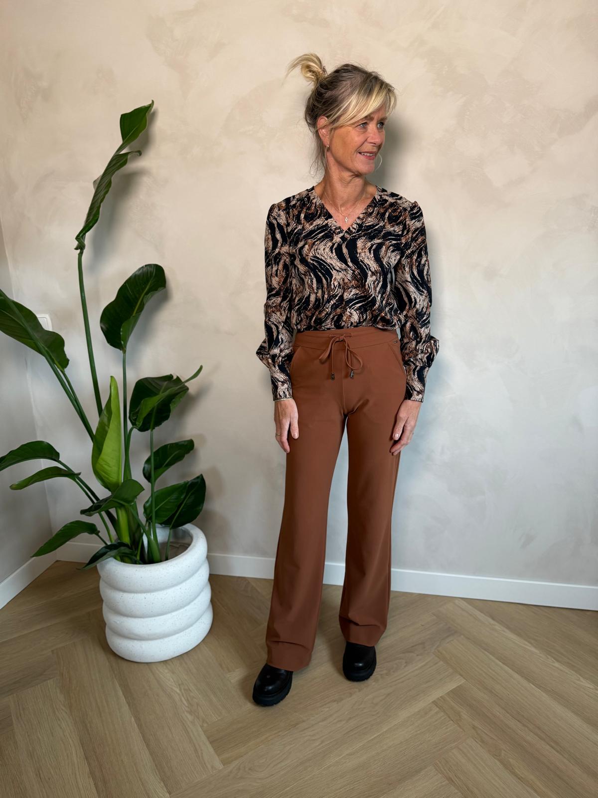 Mi Piace top swirly print camel